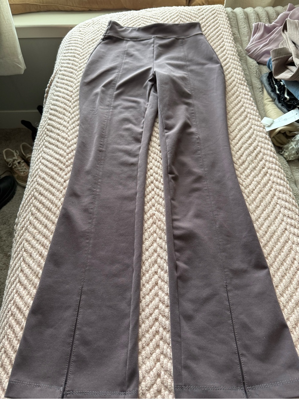 Alo Yoga Airbrush High-Waist Flutter Legging